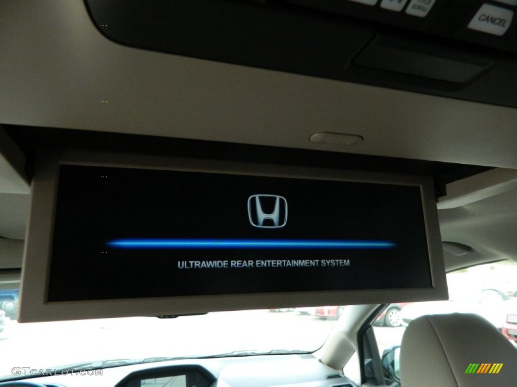 2006 Honda odyssey entertainment system