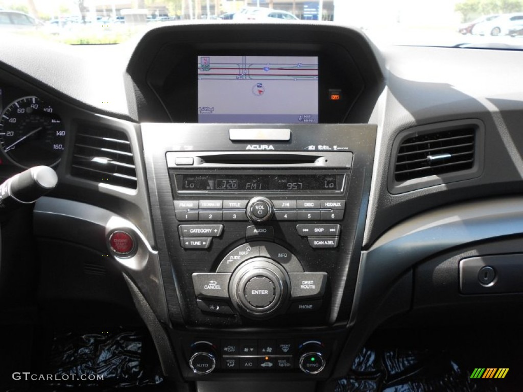 2013 Acura ILX 1.5L Hybrid Technology Controls Photo #70381119