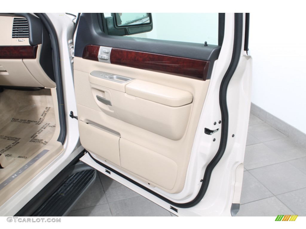 2005 Lincoln Aviator Luxury AWD Camel Door Panel Photo #70381521