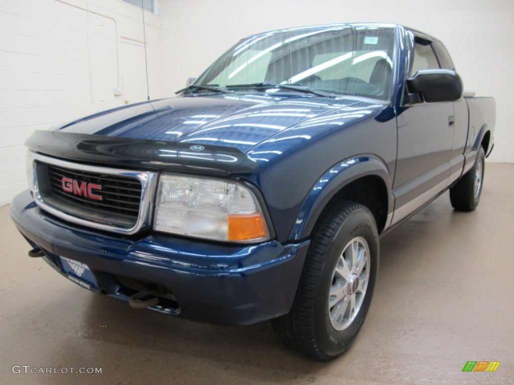 2003 Sonoma SL Extended Cab 4x4 - Indigo Blue Metallic / Graphite photo #4