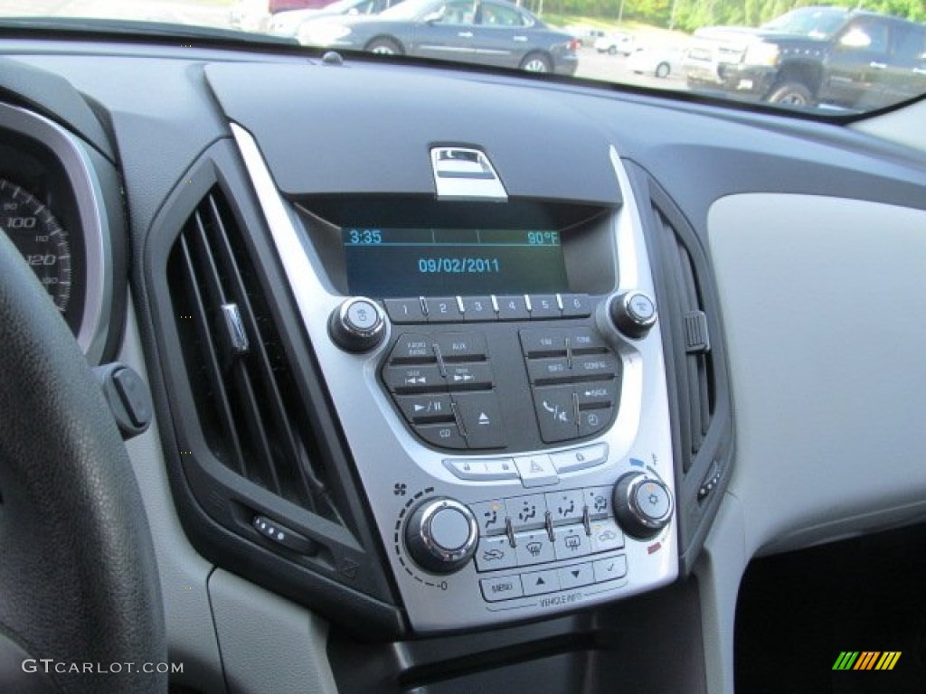 2010 Equinox LS - Cyber Gray Metallic / Jet Black/Light Titanium photo #14