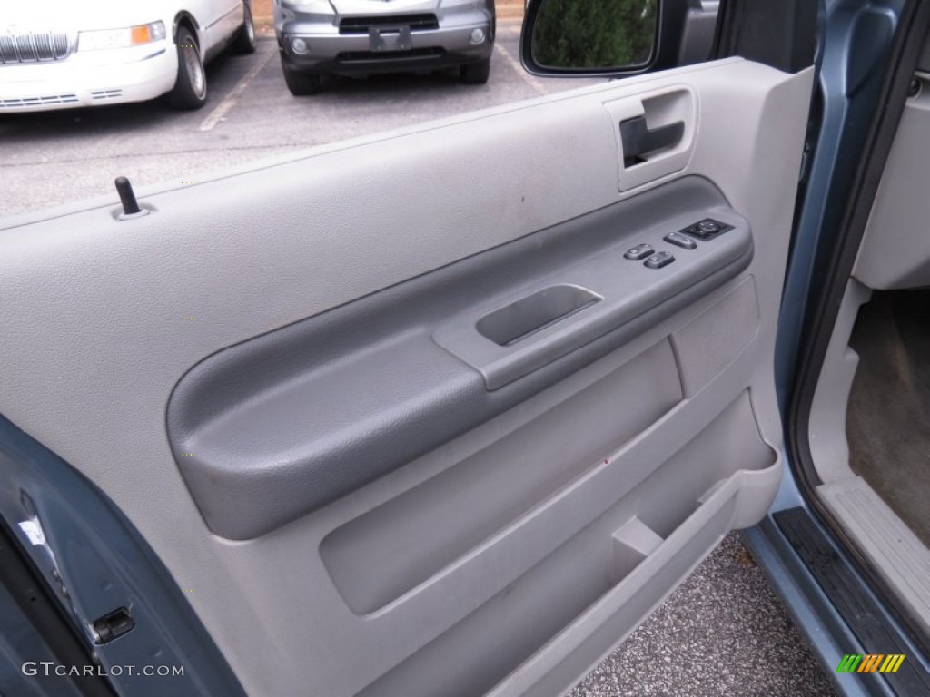 2004 Freestar S - Medium Steel Blue Metallic / Flint Grey photo #7