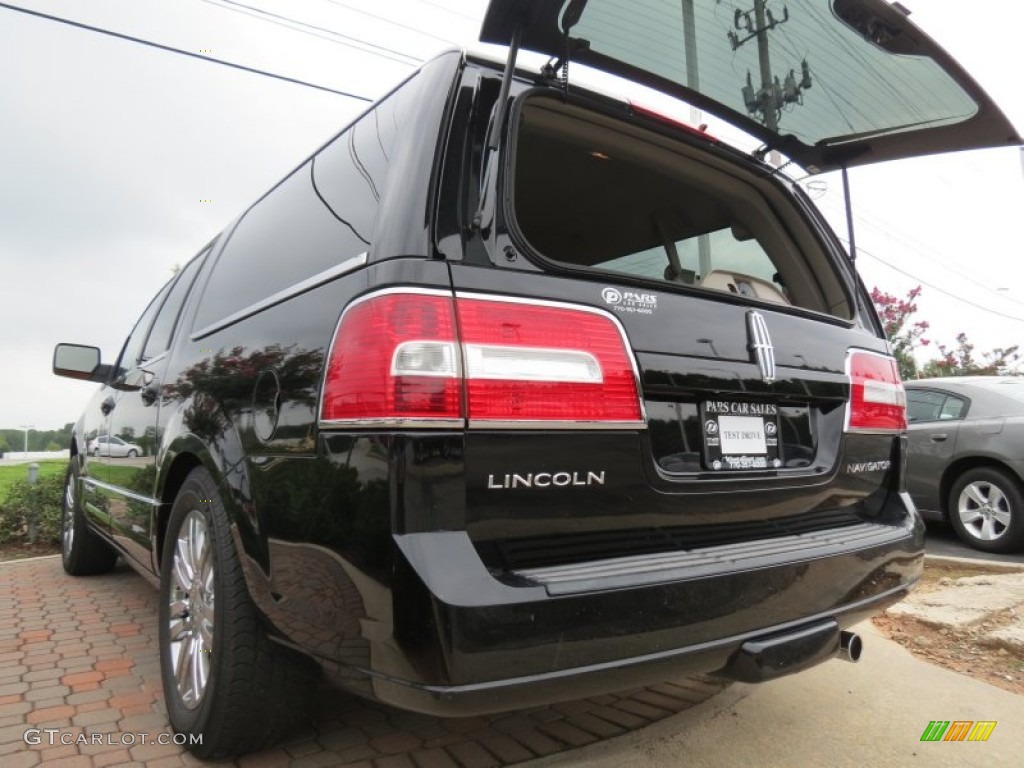 2007 Navigator L Luxury - Black / Camel photo #8