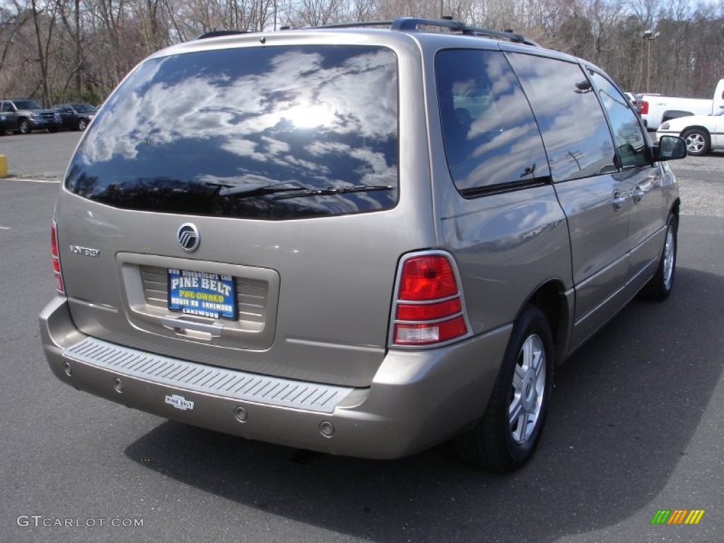 2004 Monterey Premier - Arizona Beige Metallic / Pebble photo #4