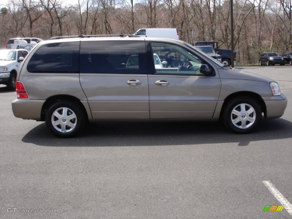 2004 Monterey Premier - Arizona Beige Metallic / Pebble photo #7