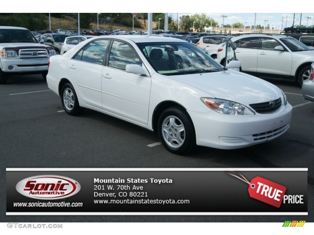 2002 Camry LE V6 - Super White / Taupe photo #1