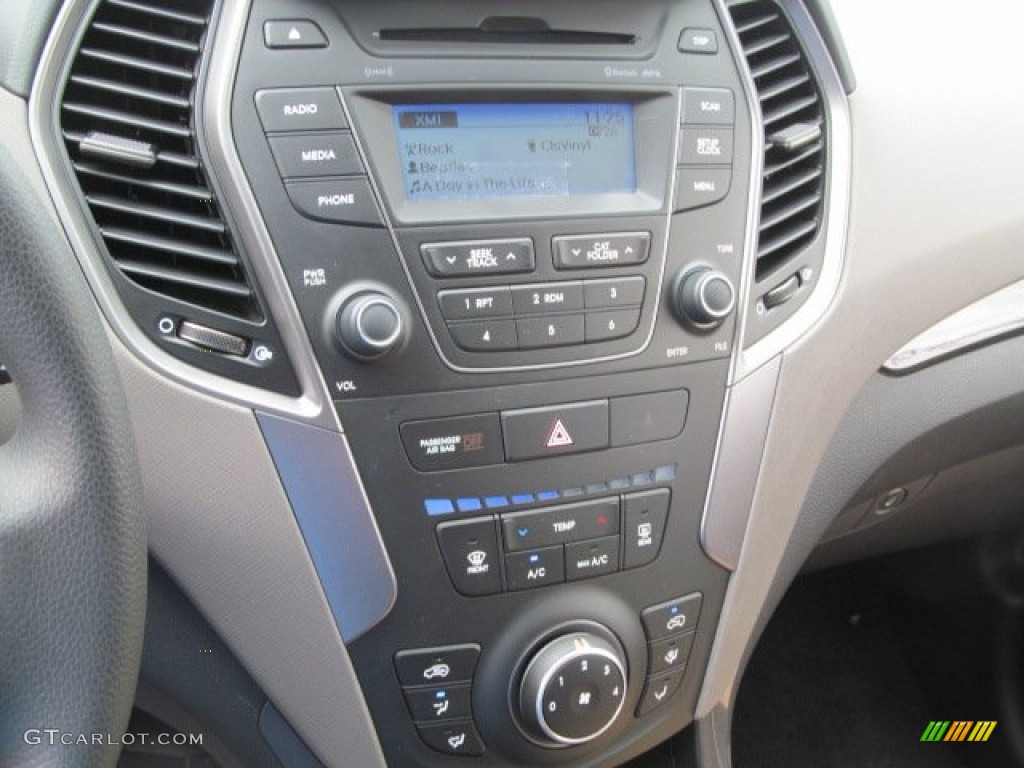 2013 Hyundai Santa Fe Sport AWD Controls Photo #70395240