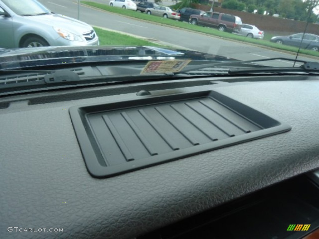 2010 F150 Lariat SuperCrew 4x4 - Dark Blue Pearl Metallic / Tan photo #17