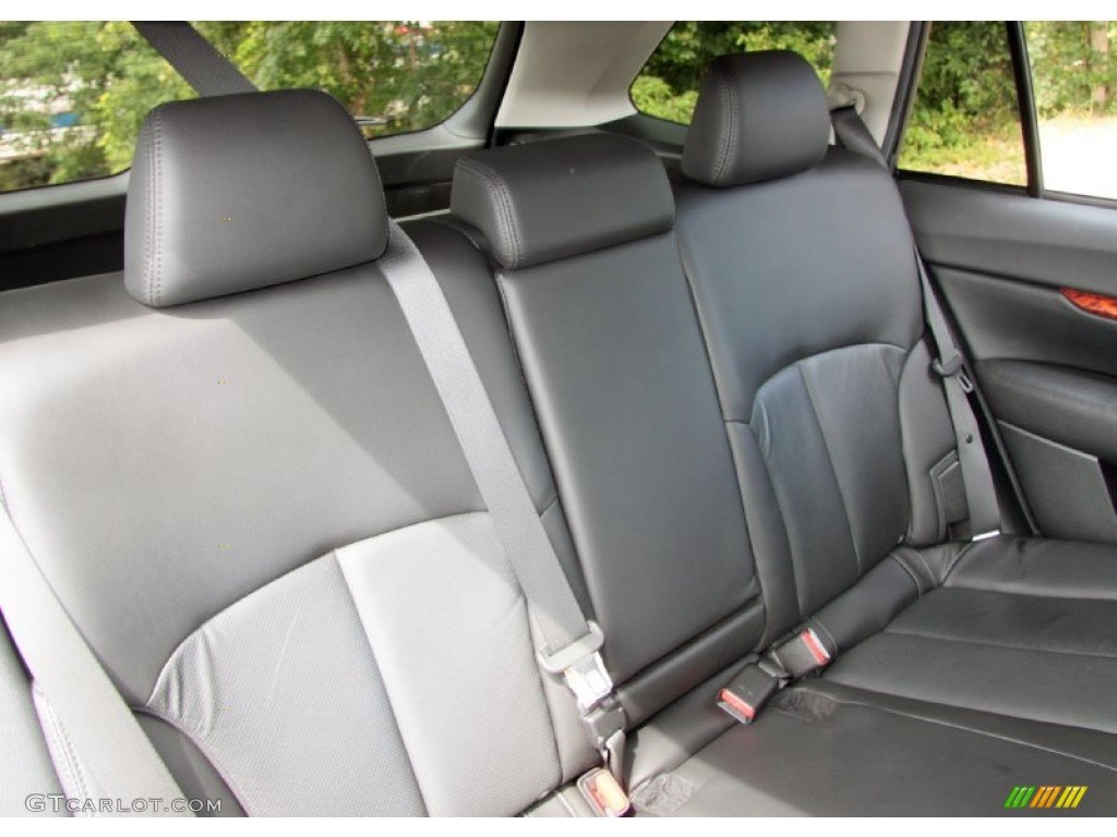2011 Outback 2.5i Limited Wagon - Steel Silver Metallic / Off Black photo #16