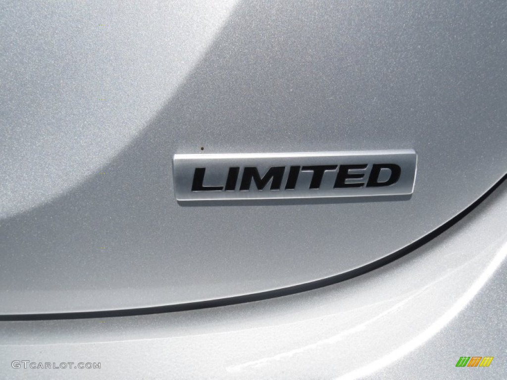 2013 Elantra Limited - Shimmering Air Silver / Gray photo #13