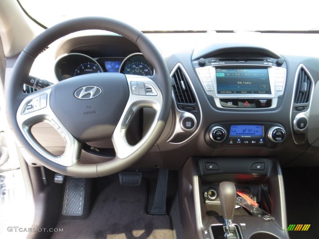 2013 Hyundai Tucson Limited Taupe Steering Wheel Photo #70398382