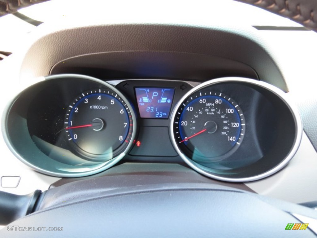 2013 Hyundai Tucson Limited Gauges Photo #70398447