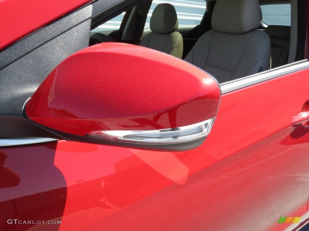 2013 Elantra GT - Volcanic Red / Beige photo #11