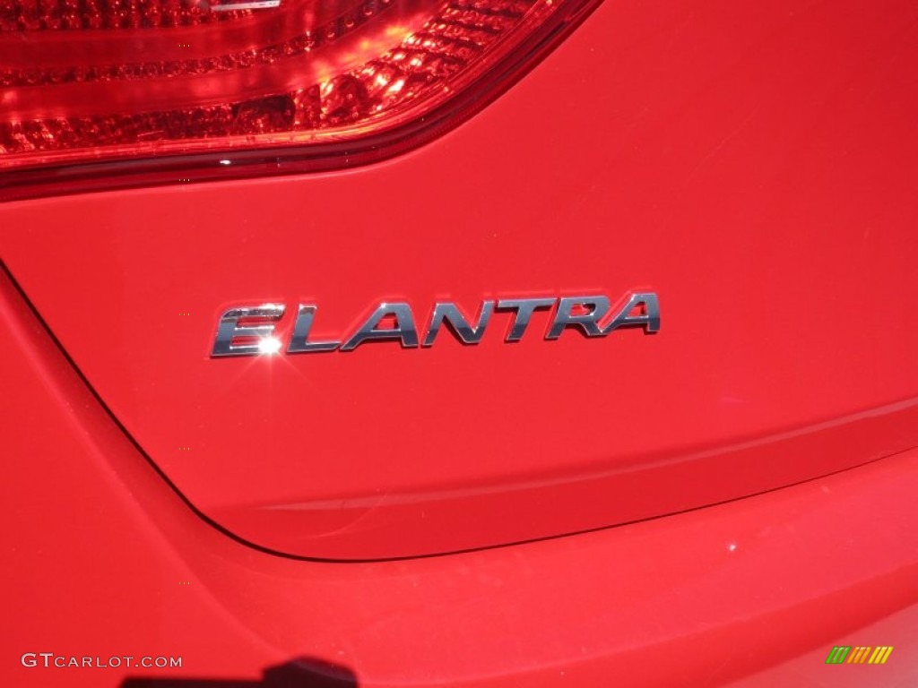 2013 Elantra GT - Volcanic Red / Beige photo #12