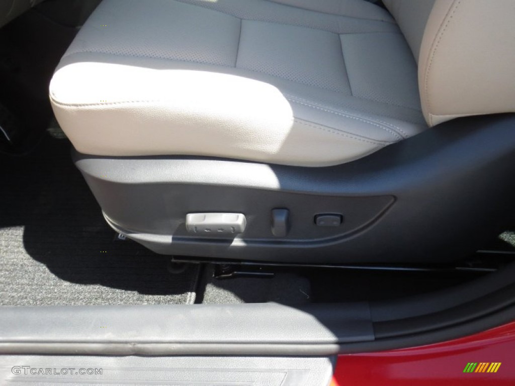 2013 Elantra GT - Volcanic Red / Beige photo #22