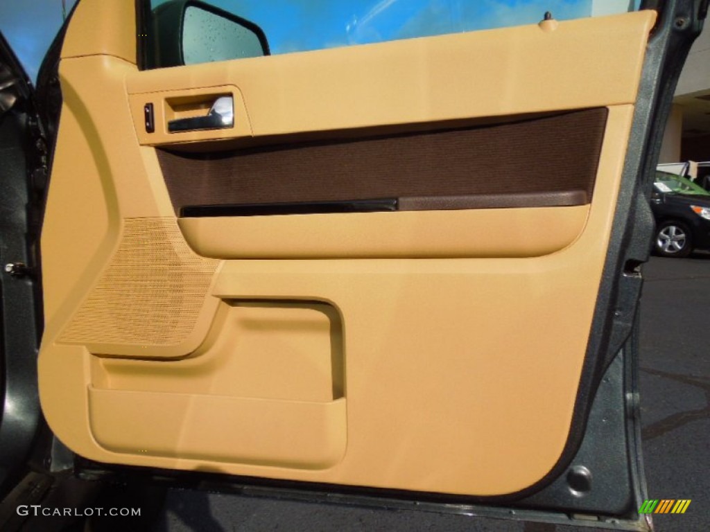 2009 Mazda Tribute i Sport Door Panel Photos