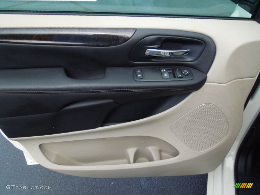 2012 Grand Caravan SE - Stone White / Black/Light Graystone photo #10