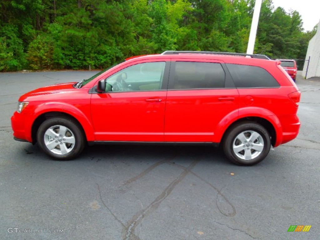 2013 Journey SE - Brilliant Red Tri-Coat Pearl / Black/Light Frost Beige photo #3