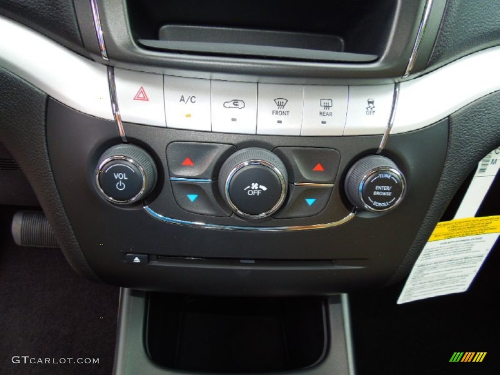 2013 Dodge Journey SE Controls Photo #70400166