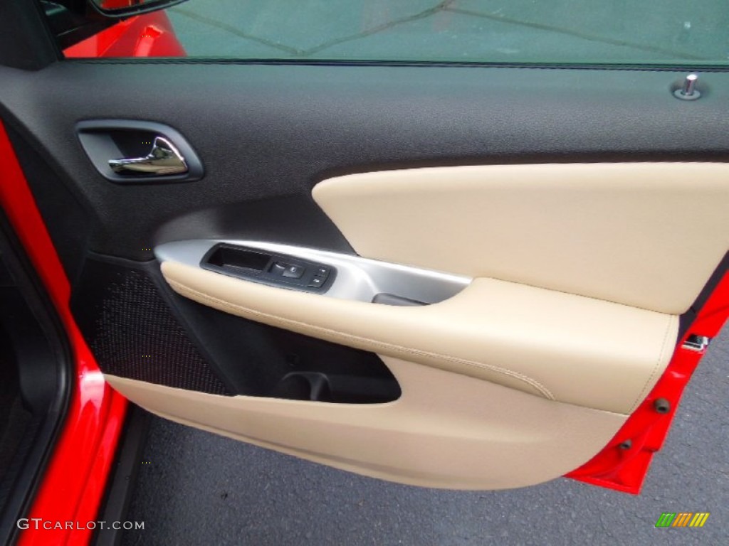 2013 Dodge Journey SE Black/Light Frost Beige Door Panel Photo #70400235