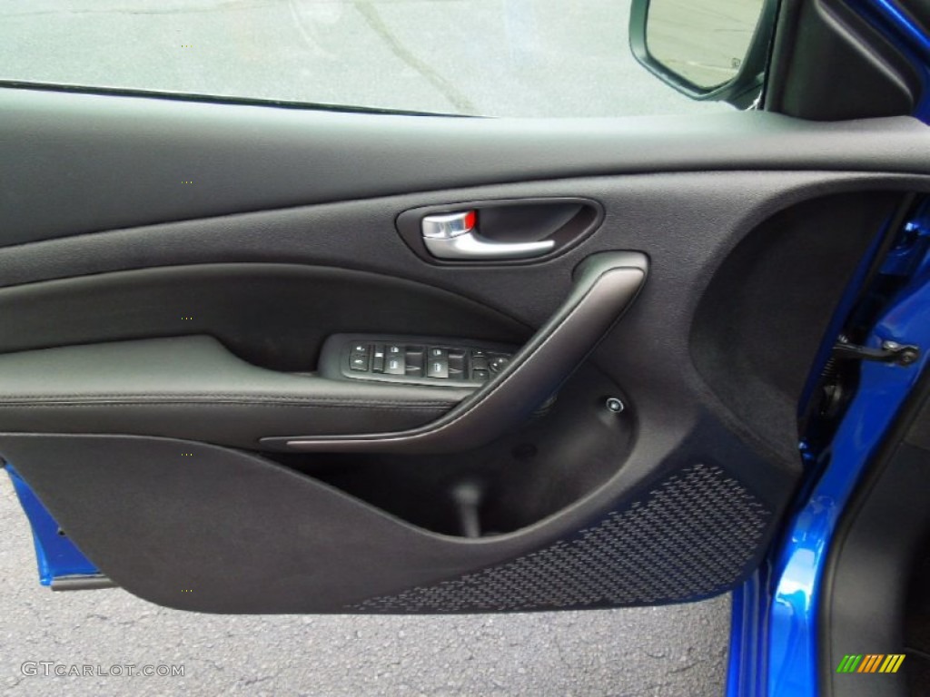2013 Dodge Dart Limited Black Door Panel Photo #70401573