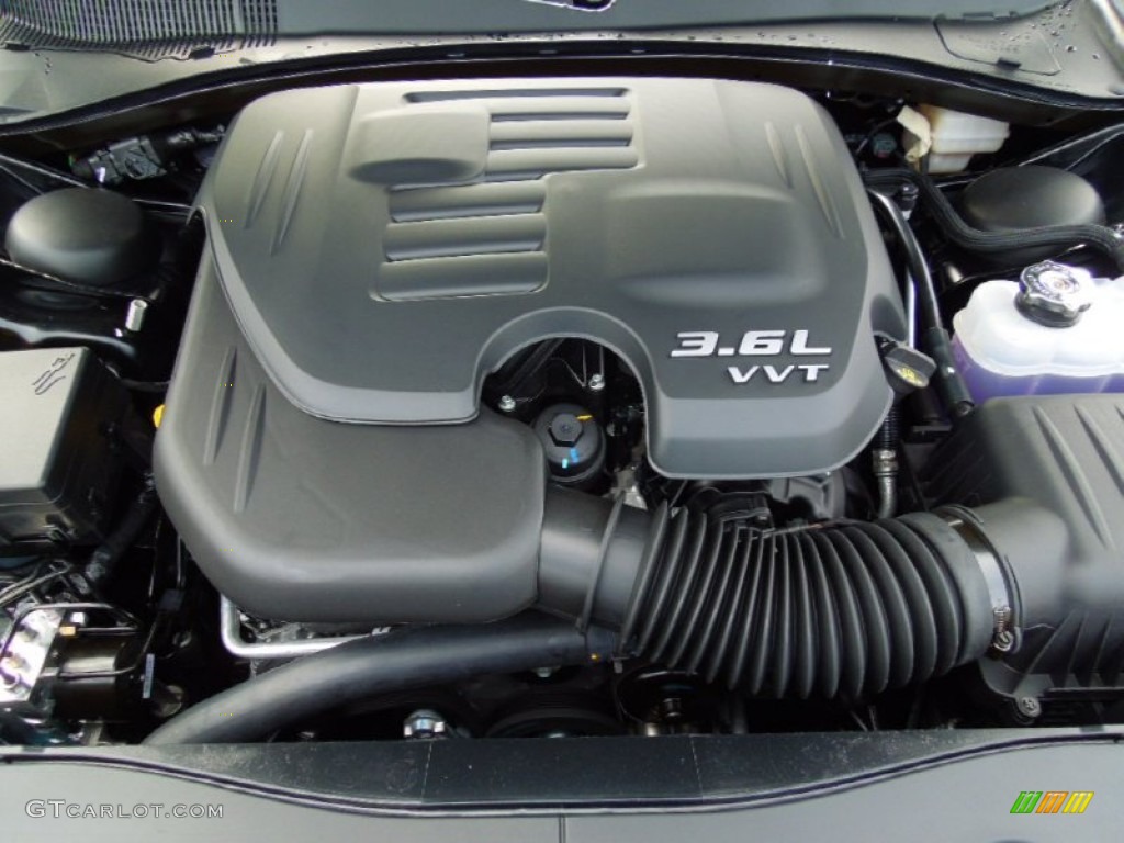 2013 Dodge Charger SE 3.6 Liter DOHC 24-Valve VVT Pentastar V6 Engine Photo #70402155