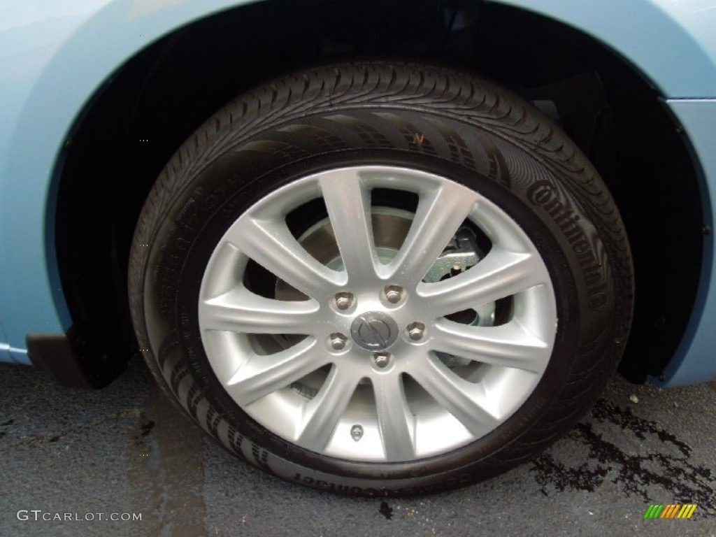 2013 Chrysler 200 Touring Sedan Wheel Photo #70402314
