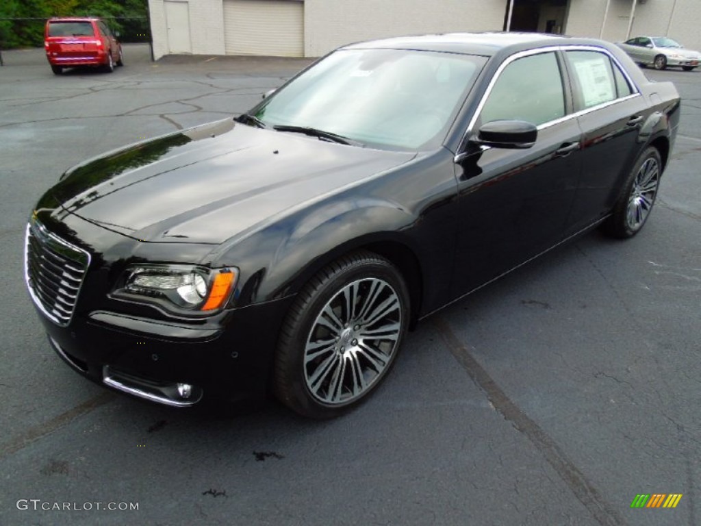 Gloss Black 2013 Chrysler 300 S V6 Exterior Photo #70402494