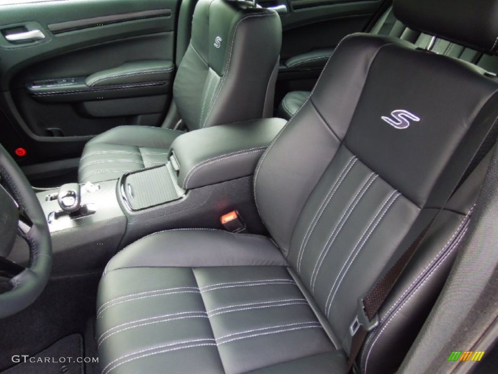 Black Interior 2013 Chrysler 300 S V6 Photo #70402536