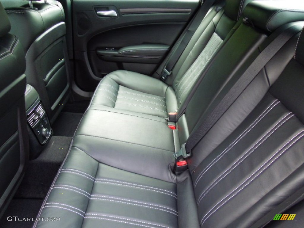 2013 Chrysler 300 S V6 Rear Seat Photo #70402587