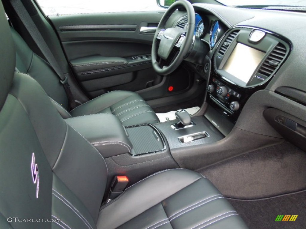 Black Interior 2013 Chrysler 300 S V6 Photo #70402632