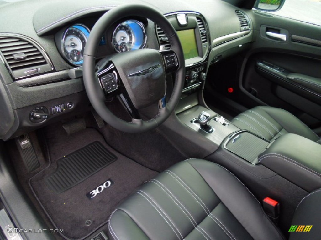 Black Interior 2013 Chrysler 300 S V6 Photo #70402656