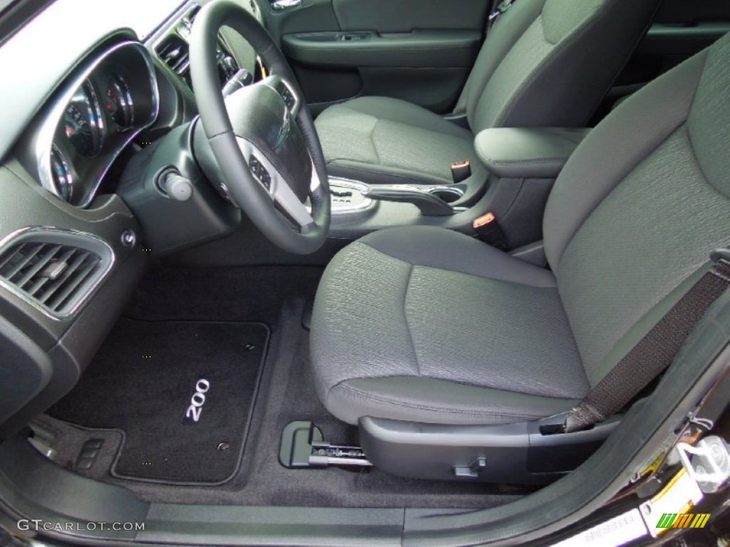 2013 Chrysler 200 Touring Sedan Front Seat Photo #70402701