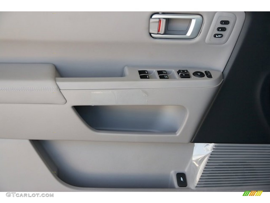 2012 Pilot Touring - White Diamond Pearl / Gray photo #8