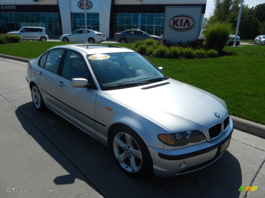 2004 3 Series 325i Sedan - Titanium Silver Metallic / Black photo #1