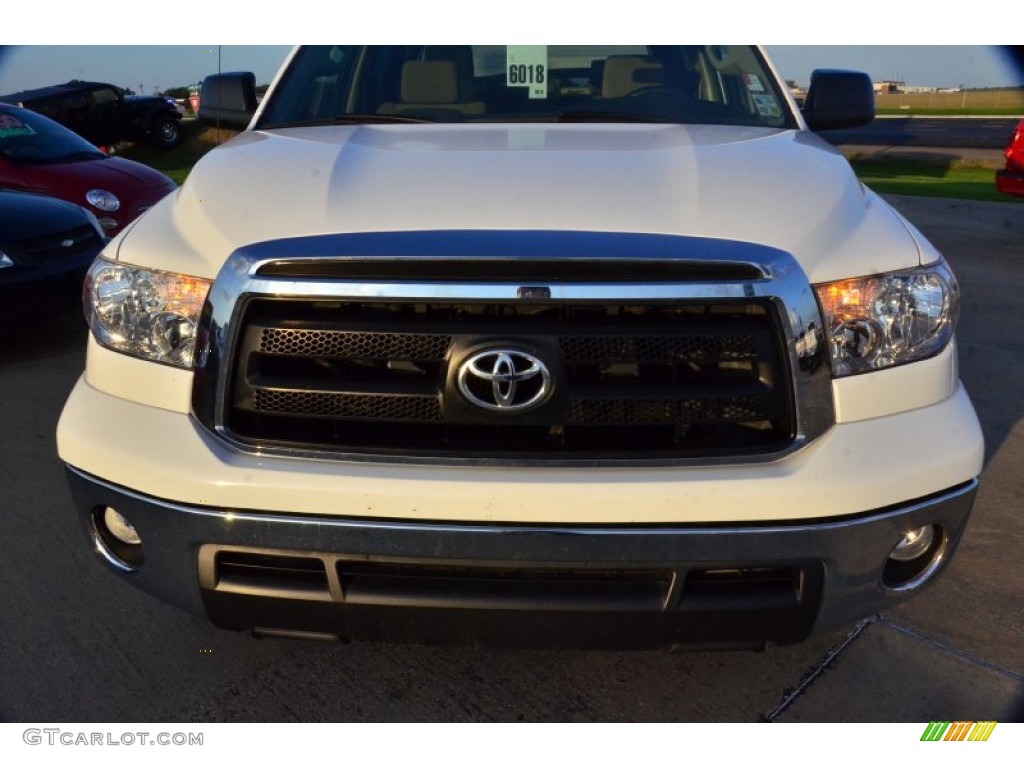 2010 Tundra CrewMax - Super White / Graphite Gray photo #10