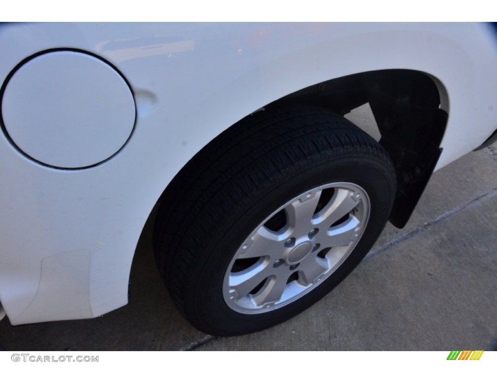 2010 Tundra CrewMax - Super White / Graphite Gray photo #17