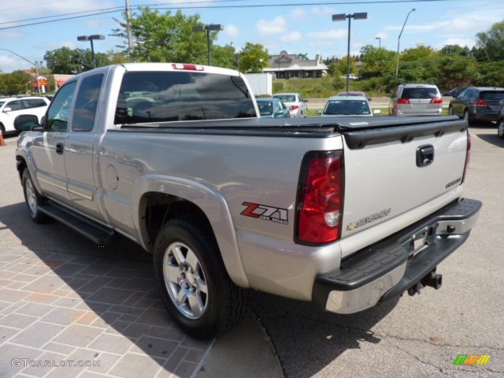 2004 Silverado 1500 Z71 Extended Cab 4x4 - Silver Birch Metallic / Dark Charcoal photo #5