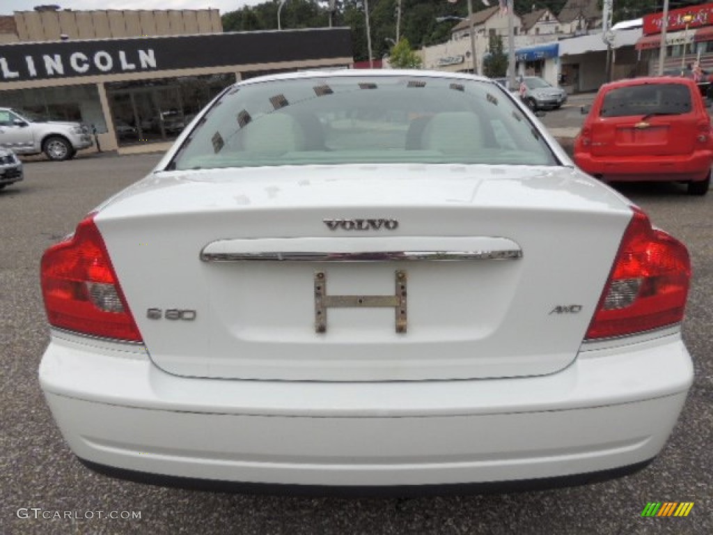 2004 S80 2.5T AWD - Ice White / Light Taupe photo #8