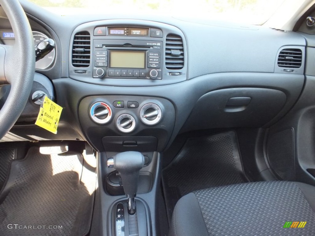 2011 Accent GS 3 Door - Charcoal Gray / Black photo #20