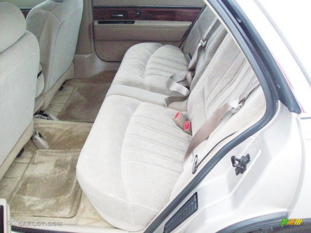 1998 Buick LeSabre Custom Rear Seat Photo #70415428