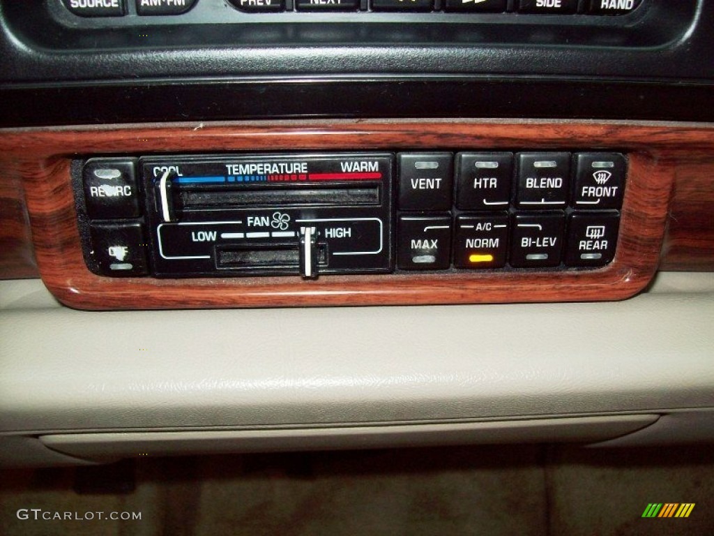 1998 Buick LeSabre Custom Controls Photo #70415443