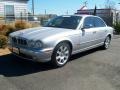 Platinum Silver Metallic - XJ Vanden Plas Photo No. 3