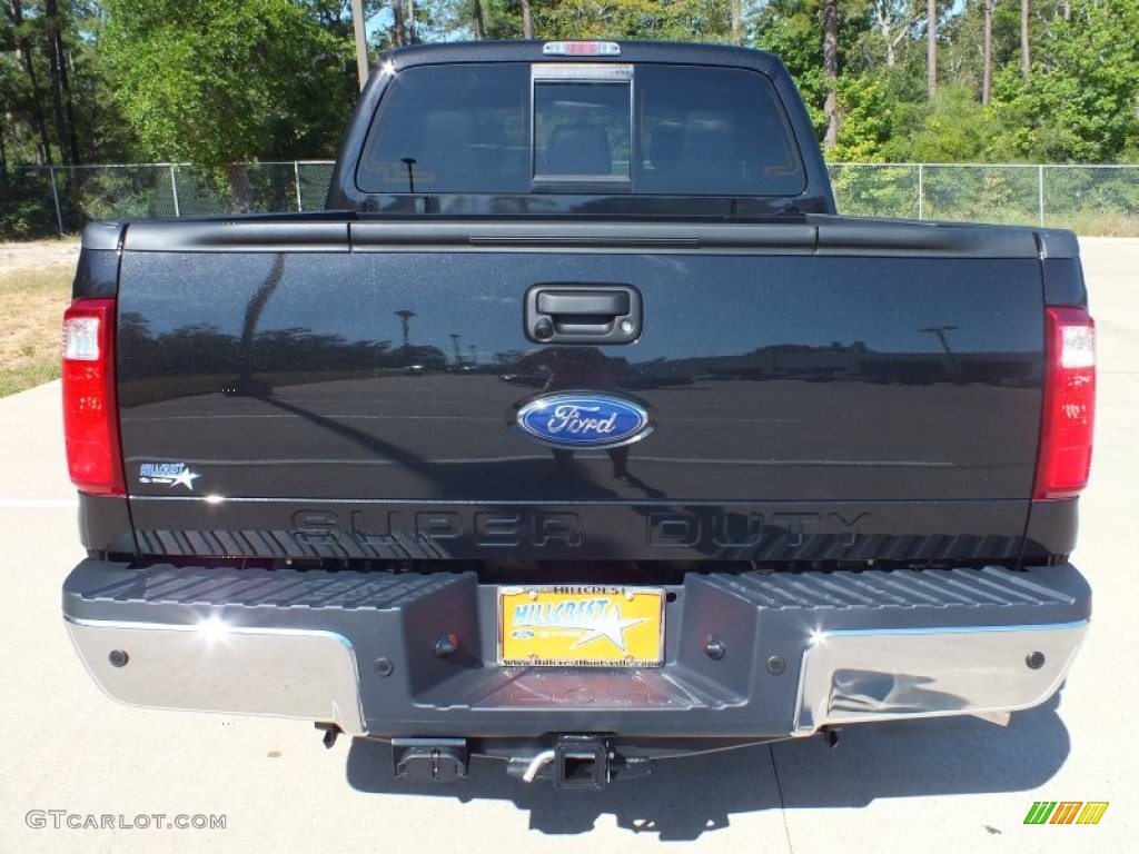 2012 F250 Super Duty Lariat Crew Cab - Tuxedo Black Metallic / Black photo #7