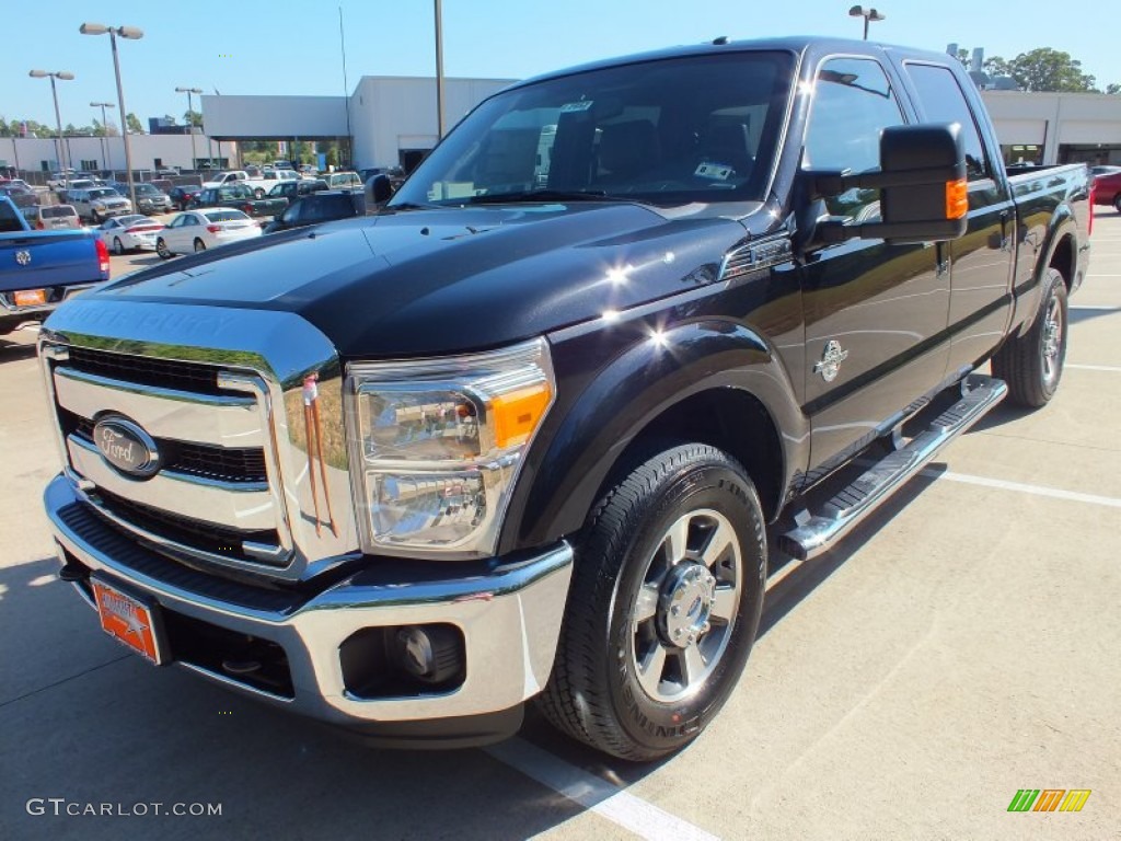 2012 F250 Super Duty Lariat Crew Cab - Tuxedo Black Metallic / Black photo #10