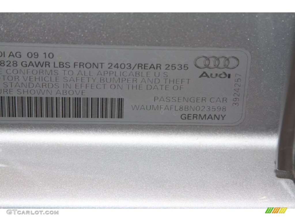 2011 A4 2.0T quattro Sedan - Ice Silver Metallic / Light Gray photo #34