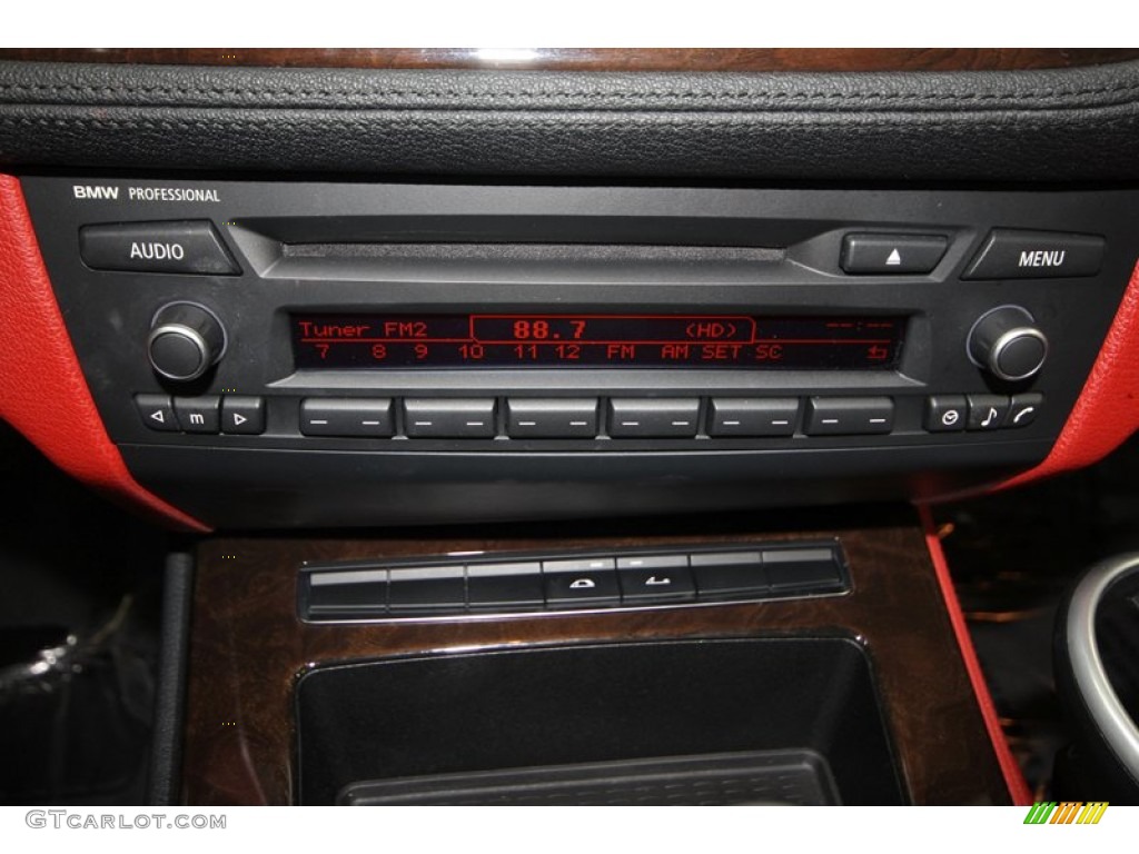 2009 BMW Z4 sDrive30i Roadster Controls Photo #70420822