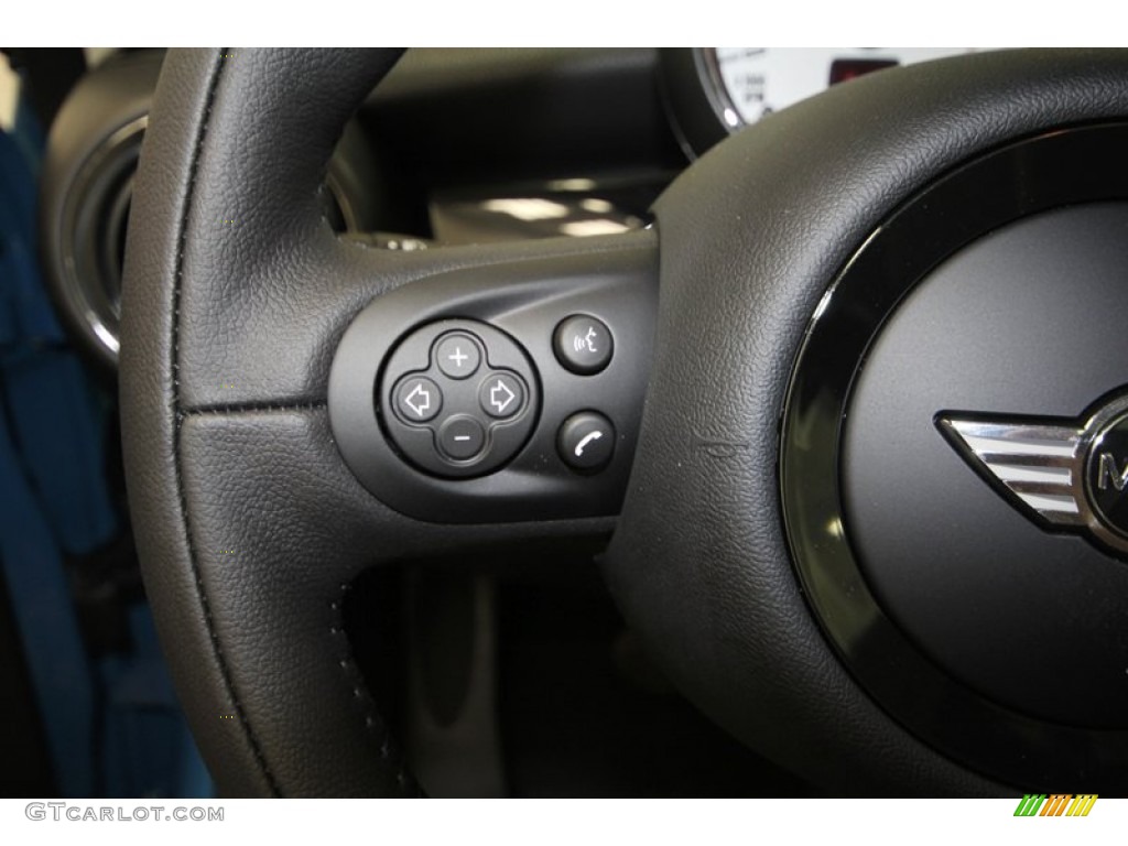 2013 Mini Cooper Hardtop Bayswater Package Controls Photo #70423801