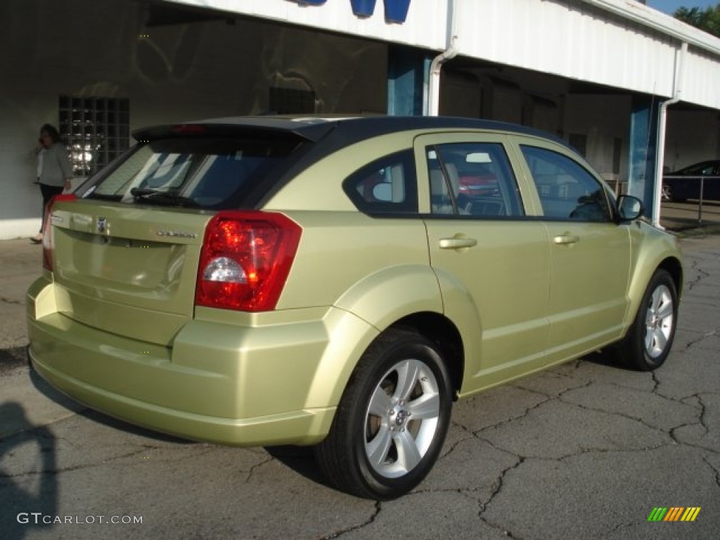 2010 Caliber Mainstreet - Optic Green Metallic / Dark Slate Gray photo #8