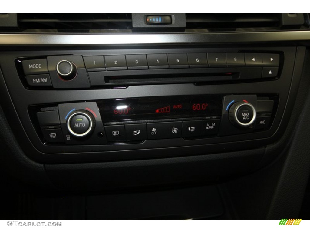 2013 BMW 3 Series 328i Sedan Controls Photo #70425577